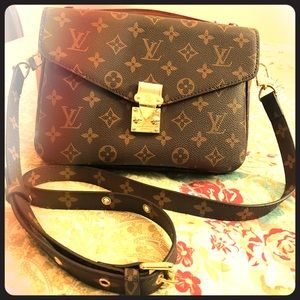 L•V• crossbody with box and duster